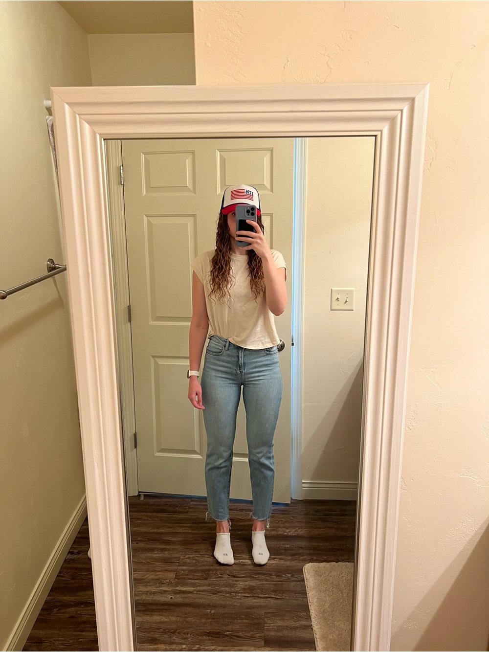 Hidden Tracey Cropped Straight Jeans